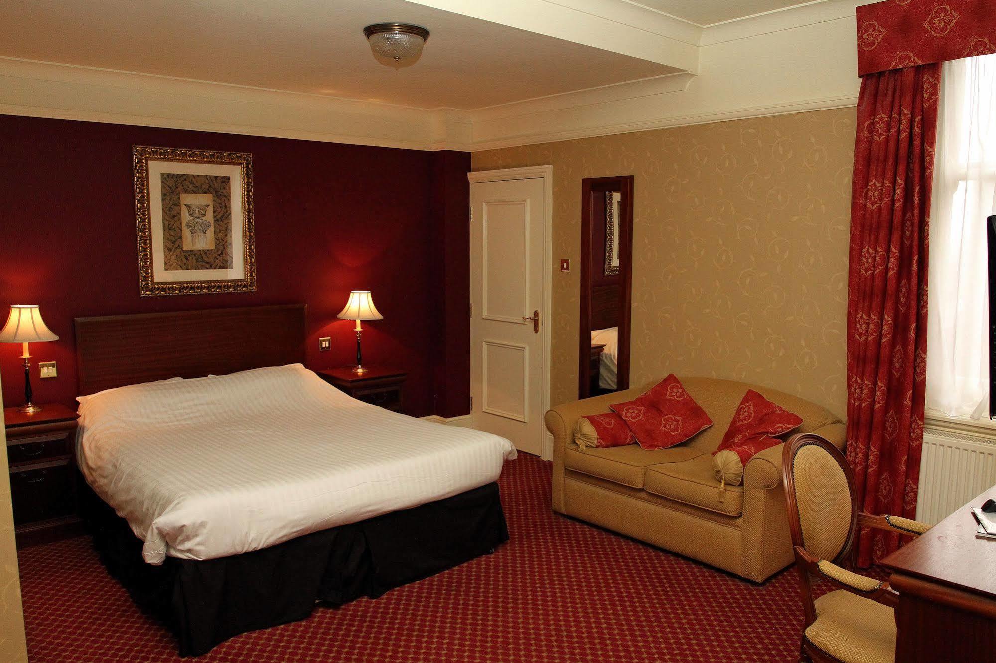 The Orwell Hotel Филикстоу Экстерьер фото